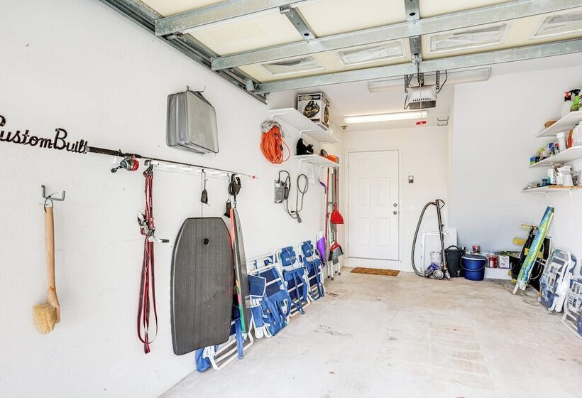 Jensen Beach Home W/ Bbq Grill: Walk To Beach!