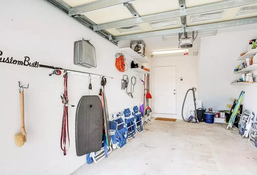 Jensen Beach Home W/ Bbq Grill: Walk To Beach!