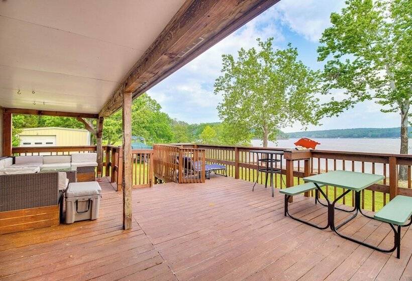 Lakefront Cabin In Jay W/ Deck, Views & Boat Ramp!