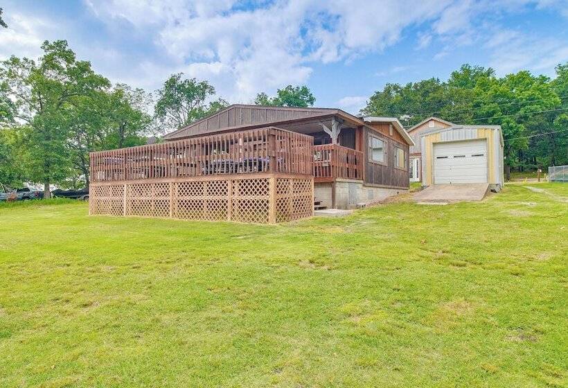 Lakefront Cabin In Jay W/ Deck, Views & Boat Ramp!