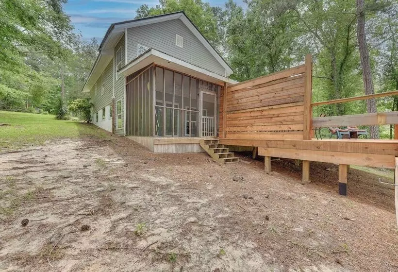 Lakefront Ridgeway Home W/ Deck & Fire Pit!