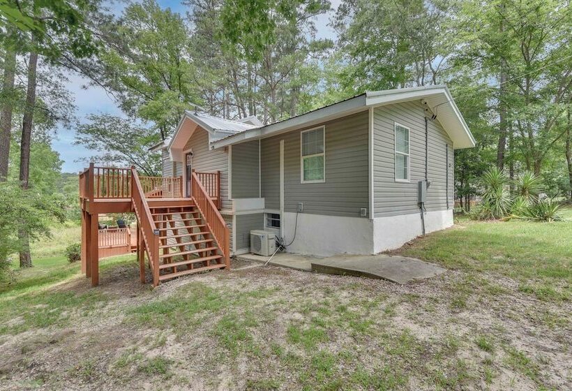 Lakefront Ridgeway Home W/ Deck & Fire Pit!