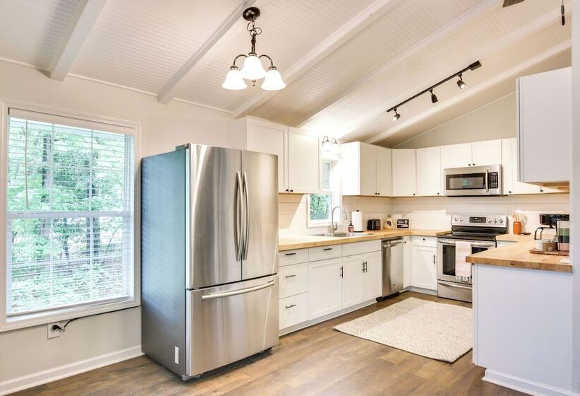 Lakefront Ridgeway Home W/ Deck & Fire Pit!