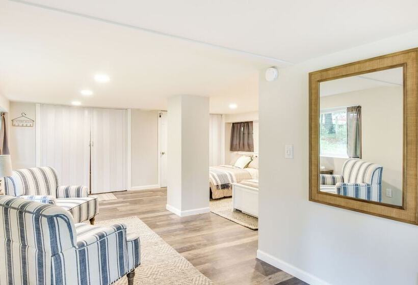 Lakefront Ridgeway Home W/ Deck & Fire Pit!