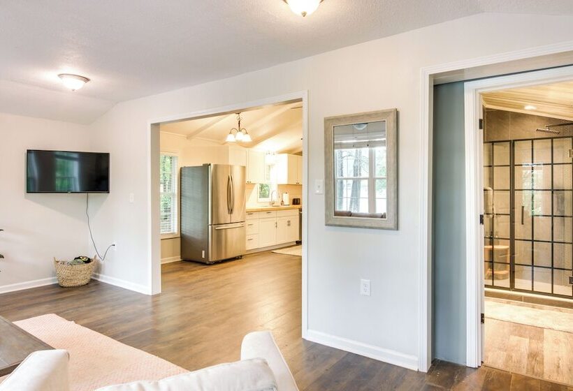 Lakefront Ridgeway Home W/ Deck & Fire Pit!