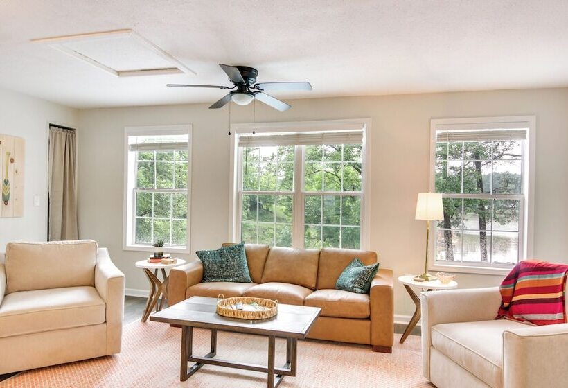 Lakefront Ridgeway Home W/ Deck & Fire Pit!