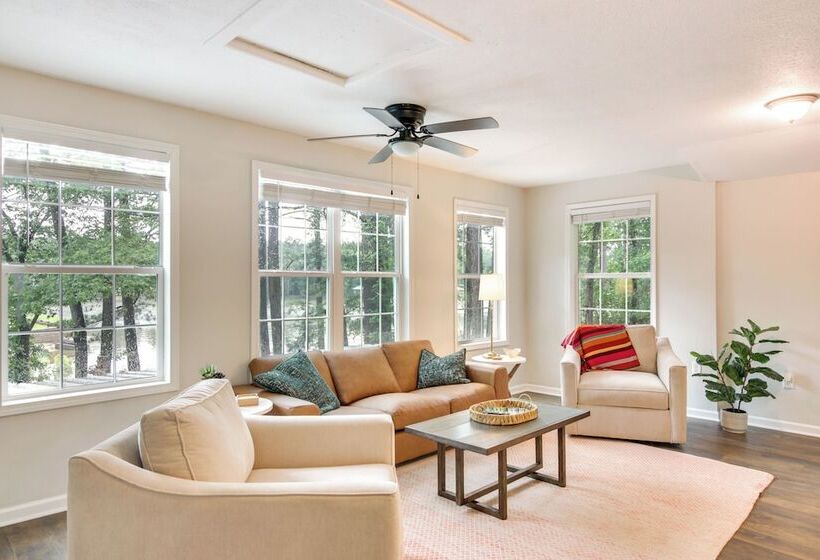 Lakefront Ridgeway Home W/ Deck & Fire Pit!