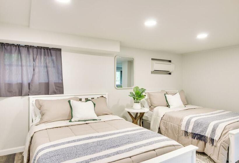 Lakefront Ridgeway Home W/ Deck & Fire Pit!