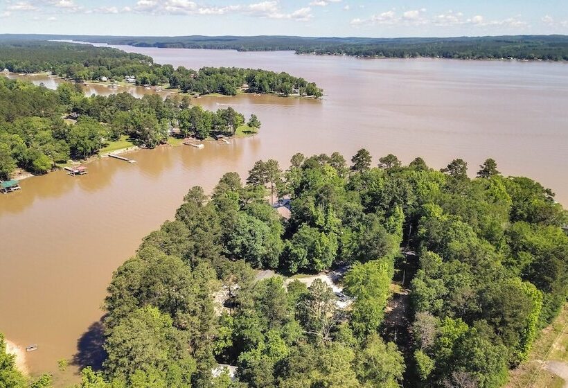 Lakefront Ridgeway Home W/ Deck & Fire Pit!