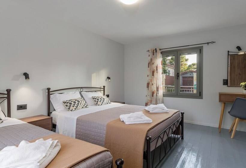 Makris Gialos Lemon Cottage In Lassi Kefalonia