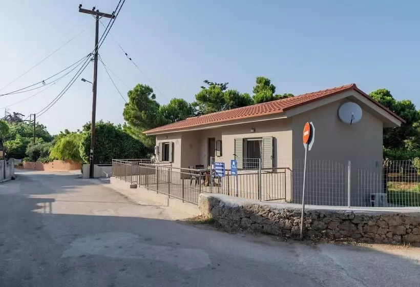 Makris Gialos Lemon Cottage In Lassi Kefalonia