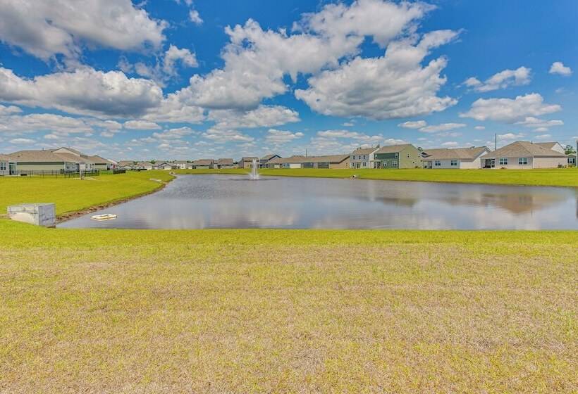 2 Mi To Golf: Myrtle Beach Home W/ Pool Access!