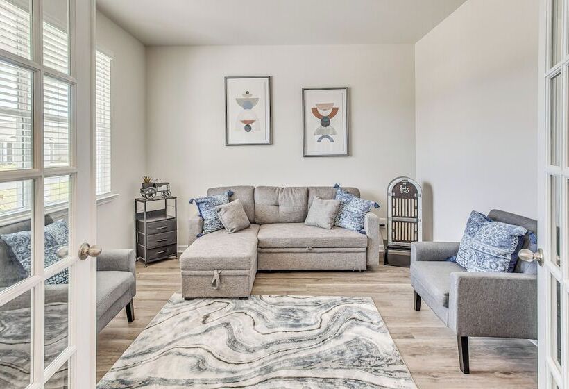 2 Mi To Golf: Myrtle Beach Home W/ Pool Access!