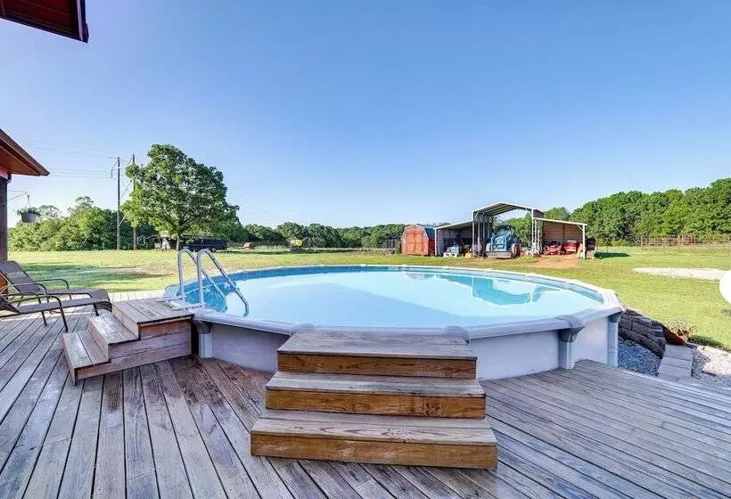 Neosho Home On 90 Acres W/ Private Pool & Fire Pit