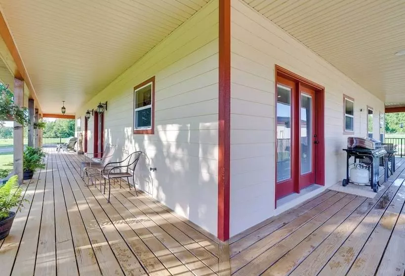 Neosho Home On 90 Acres W/ Private Pool & Fire Pit