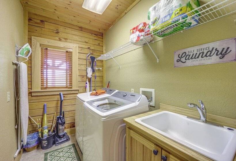 4 Mi To Grandfather Mountain: Cabin In Newland!