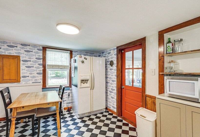 Peaceful Countryside Home ~ 6 Mi To Lewes Beach!