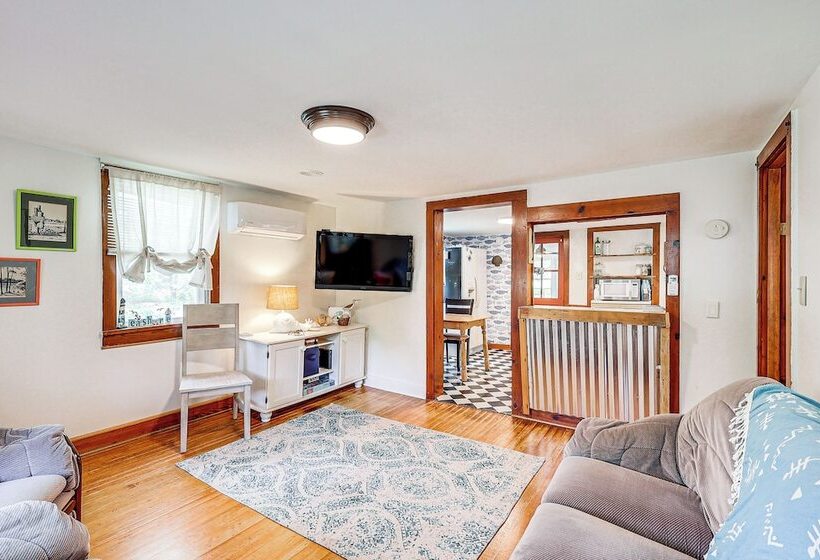 Peaceful Countryside Home ~ 6 Mi To Lewes Beach!