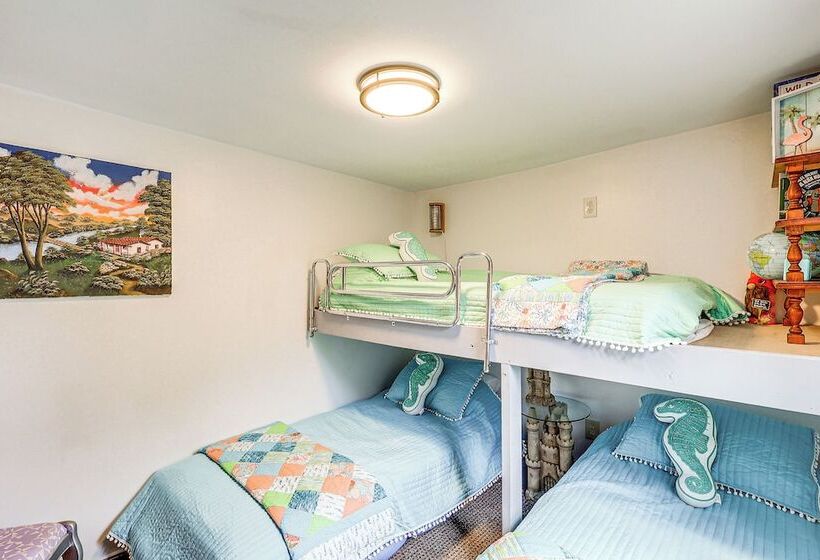 Peaceful Countryside Home ~ 6 Mi To Lewes Beach!