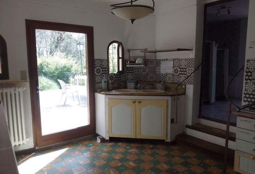 بنسيون Les Favouilles