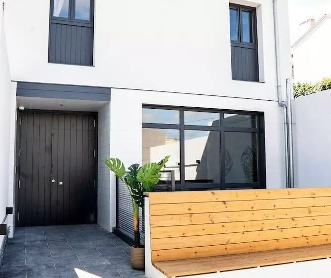 استراحتگاه Coliving Compostela