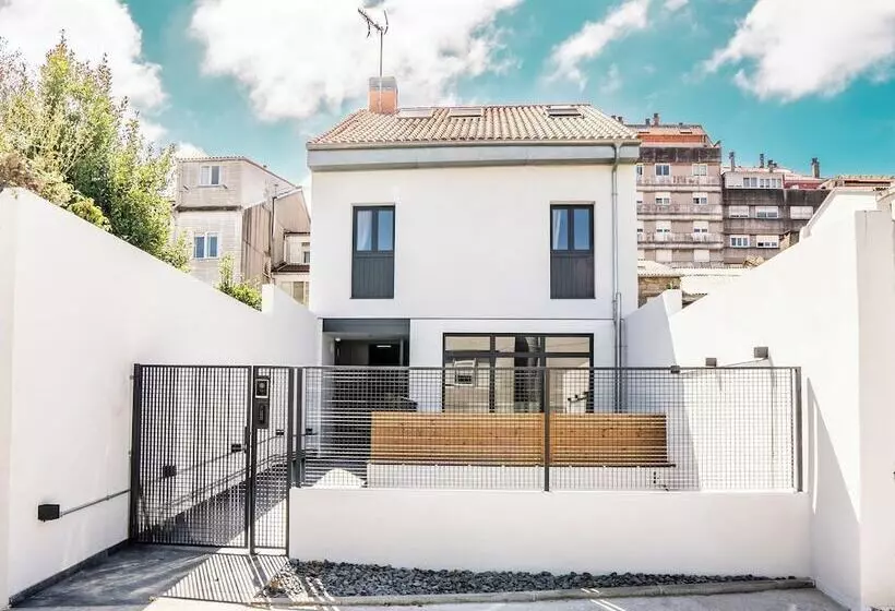 استراحتگاه Coliving Compostela
