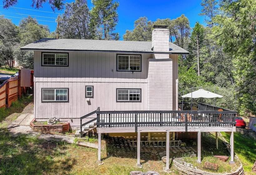 Sonora Hideaway W/ Lake Access & Furnished Deck