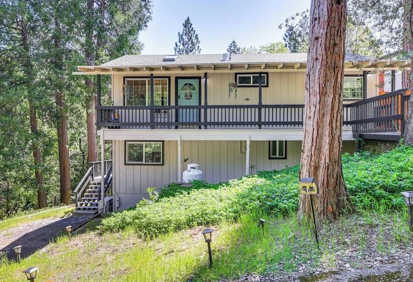 Sonora Hideaway W/ Lake Access & Furnished Deck