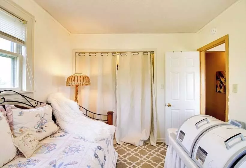 Spacious Duluth Home ~ 4 Mi To Lake Superior!