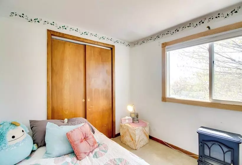 Spacious Duluth Home ~ 4 Mi To Lake Superior!