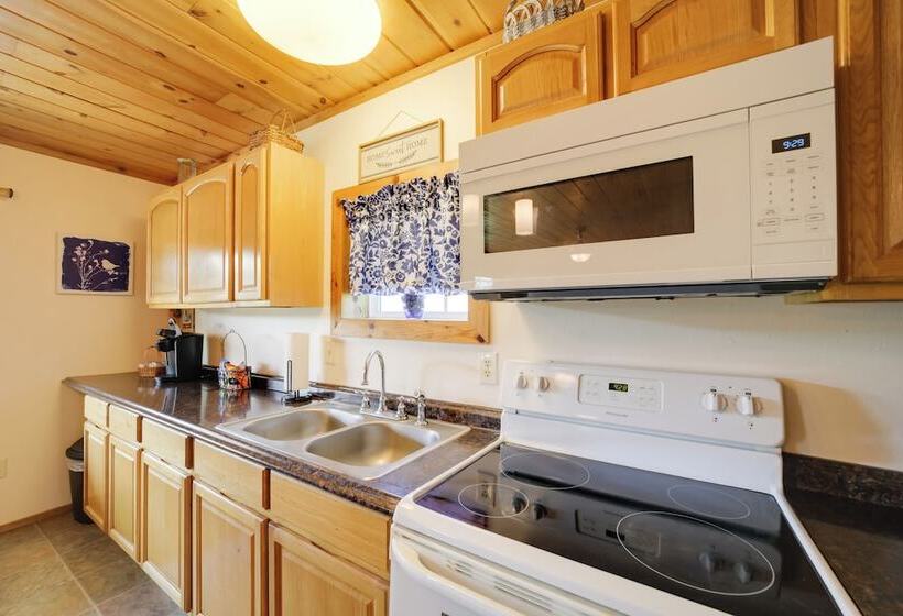 Charming Smokies Home Near National Park!