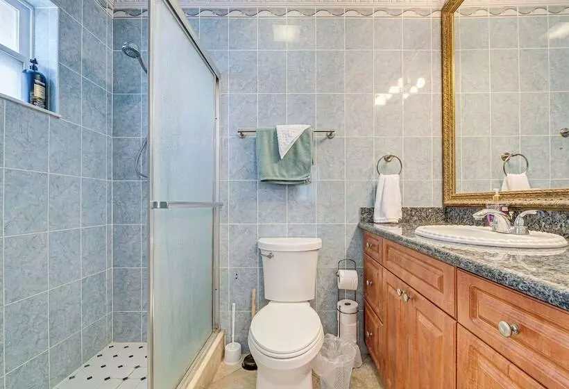 Screened Lanai & Heated Pool: Spring Hill Home