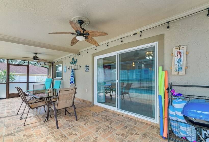 Screened Lanai & Heated Pool: Spring Hill Home