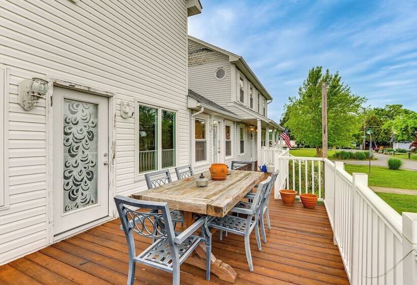 Waterfront Shady Side Home W/ Chesapeake Bay View!