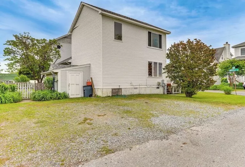 Waterfront Shady Side Home W/ Chesapeake Bay View!