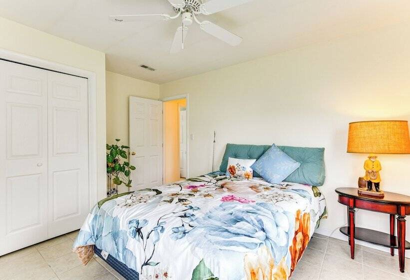 Waterfront Shady Side Home W/ Chesapeake Bay View!