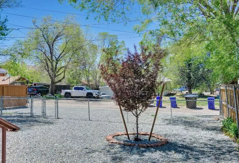 Walk To Courthouse Square: Quiet Home W/ Porch