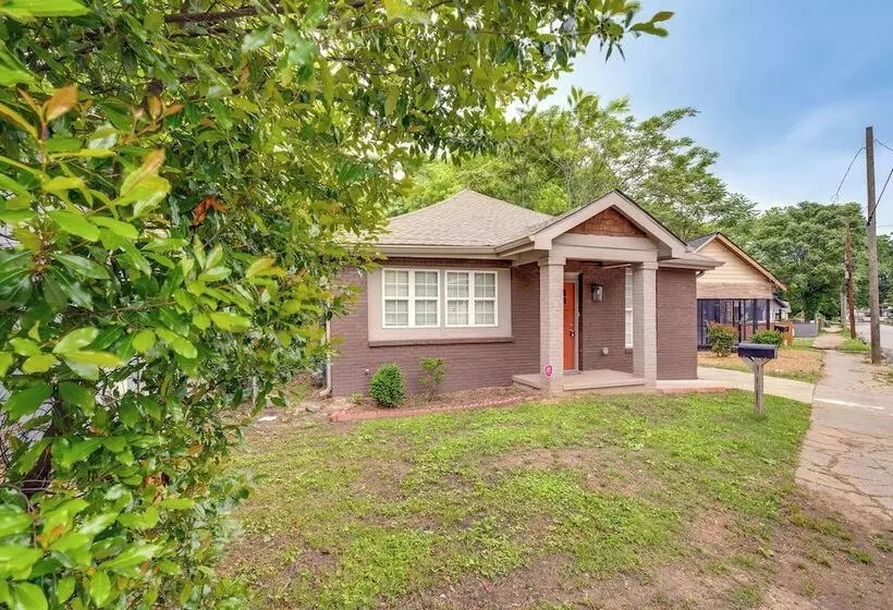 Chic Atlanta Home: Close To Downtown & Stadiums