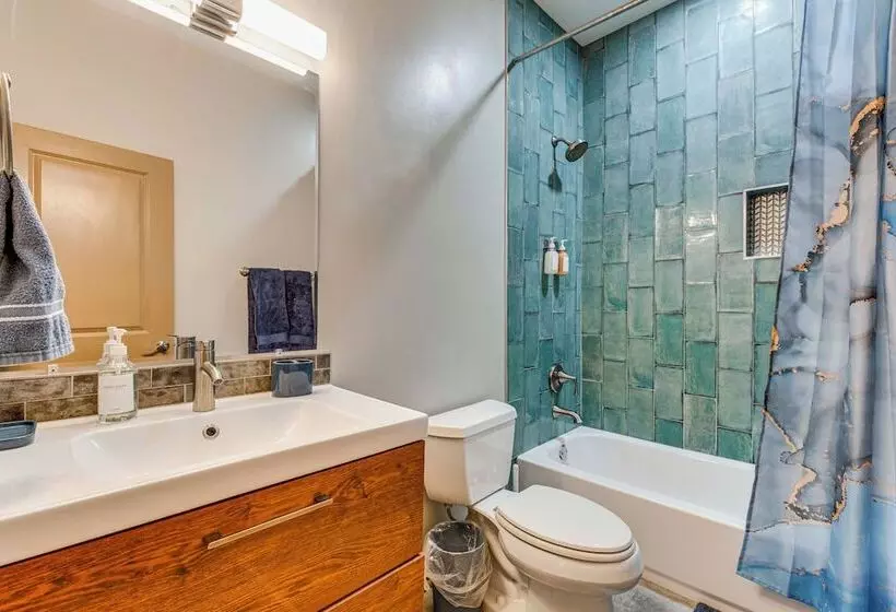 Chic Atlanta Home: Close To Downtown & Stadiums