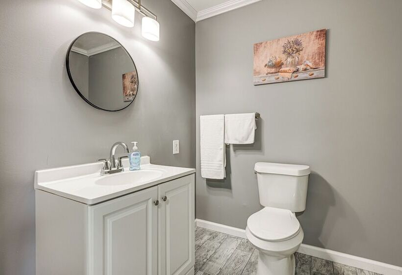 Cozy Silverwood Home: Near Golf Courses!