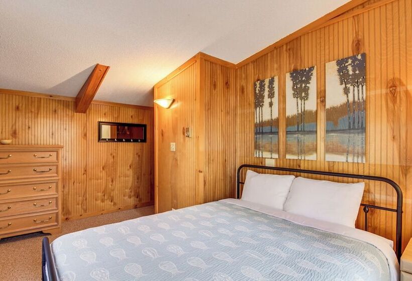 Family Cabin W/ Private Dock On Caribou Lake!