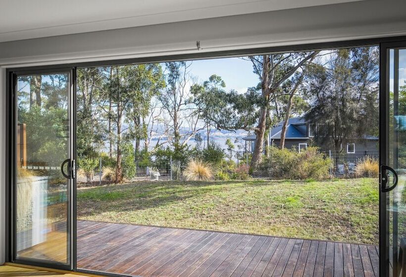 Herlihys On Huon   Cabin 1