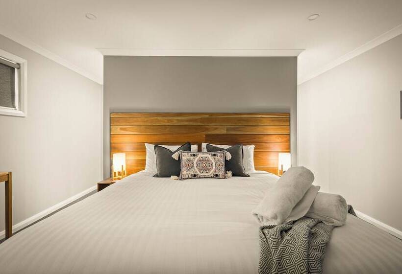 Herlihys On Huon   Cabin 1