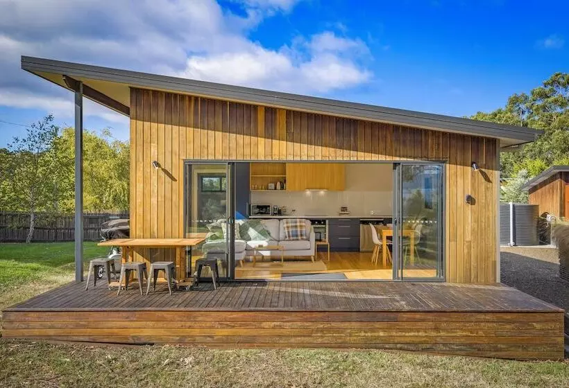 Herlihys On Huon   Cabin 1