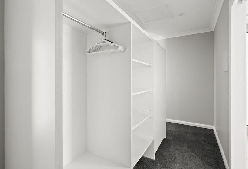 Herlihys On Huon   Cabin 1