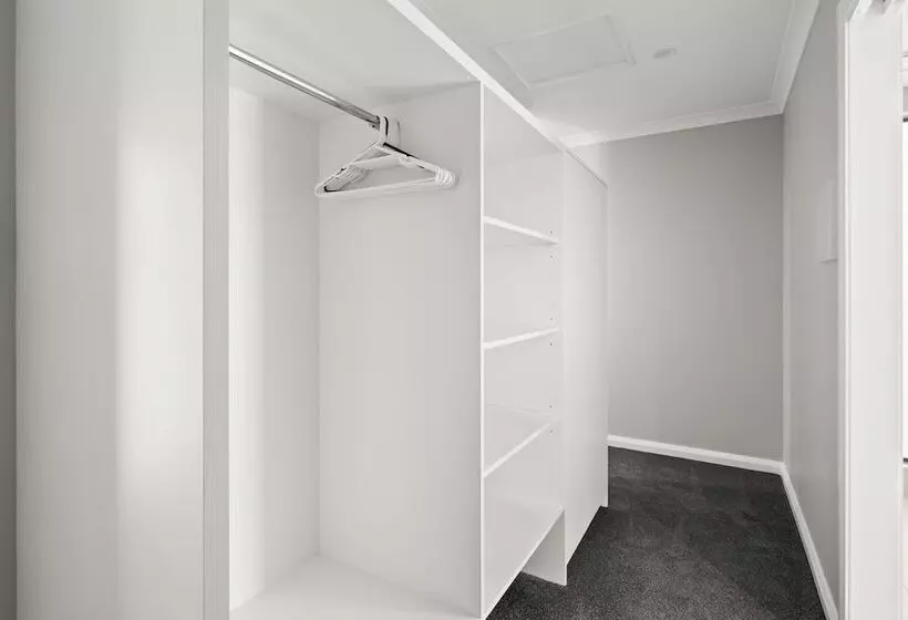 Herlihys On Huon   Cabin 1