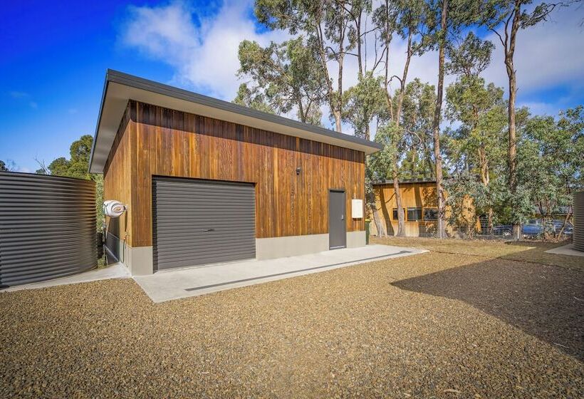 Herlihys On Huon   Cabin 1