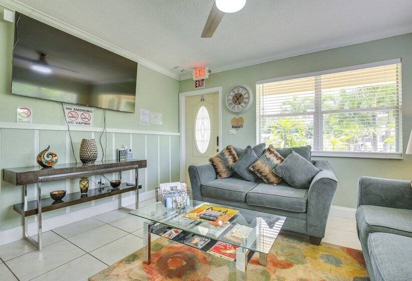 Hollywood Apartment, 5 Mi To Hard Rock Stadium!