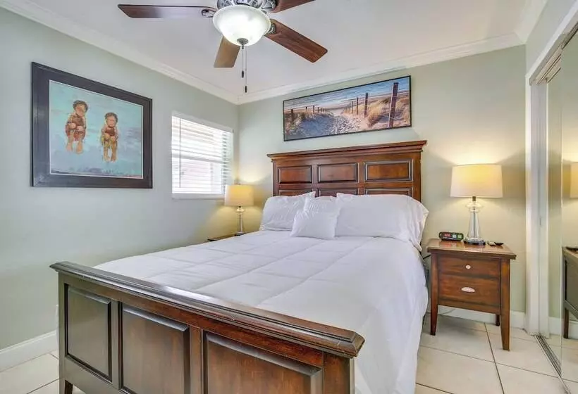 Hollywood Apartment, 5 Mi To Hard Rock Stadium!