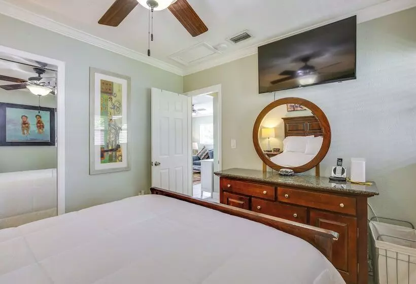 Hollywood Apartment, 5 Mi To Hard Rock Stadium!